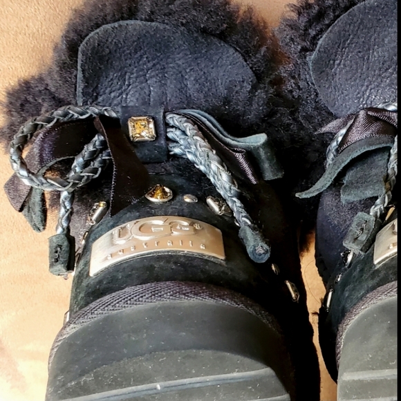 UGG Mini Bailey Leather Braid Bow Swarovski Black Boots Metal Logo Wmn Sz 5/ 36 - Picture 9 of 13